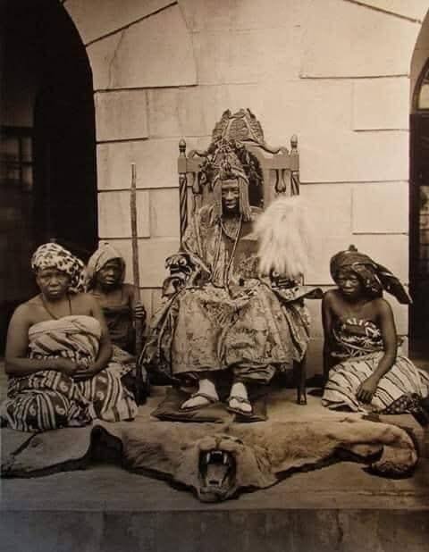 The Political Structure of Yoruba Confederacies